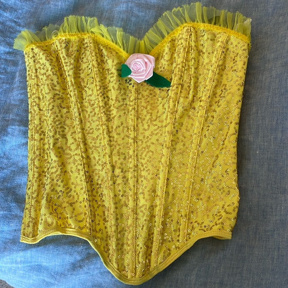 Belle costume corset